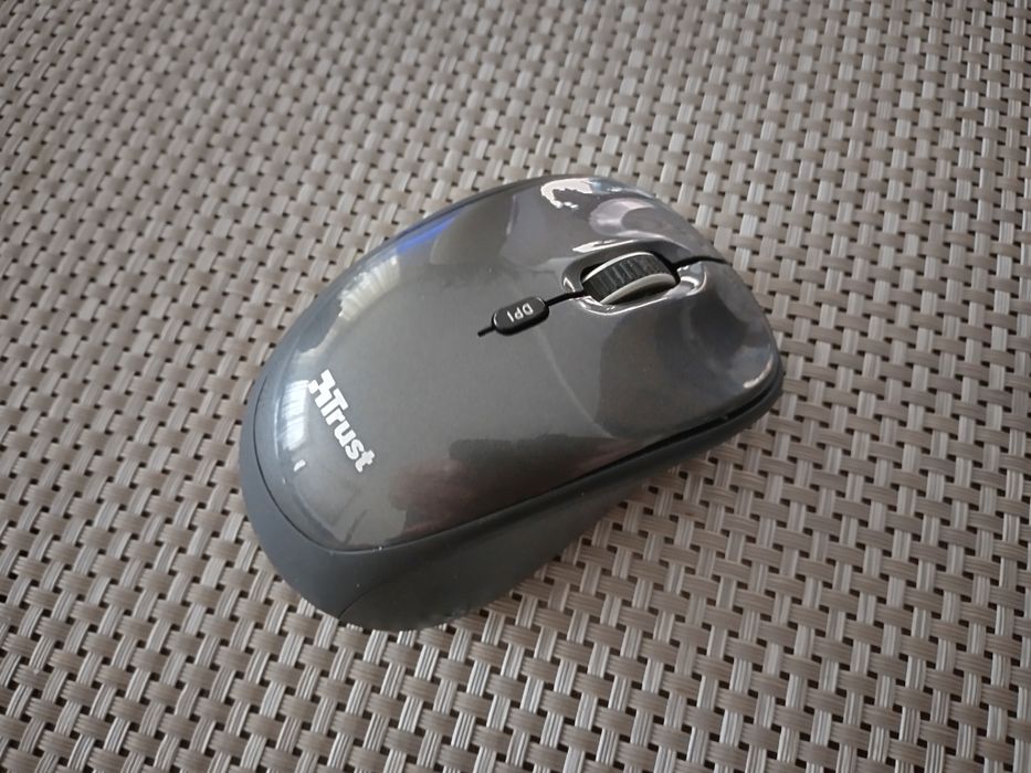 Безжична мишка за компютър