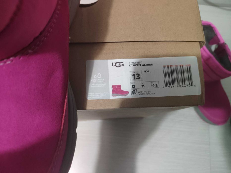 Водоустойчиви детски ботушки/боти марка UGG номер 32