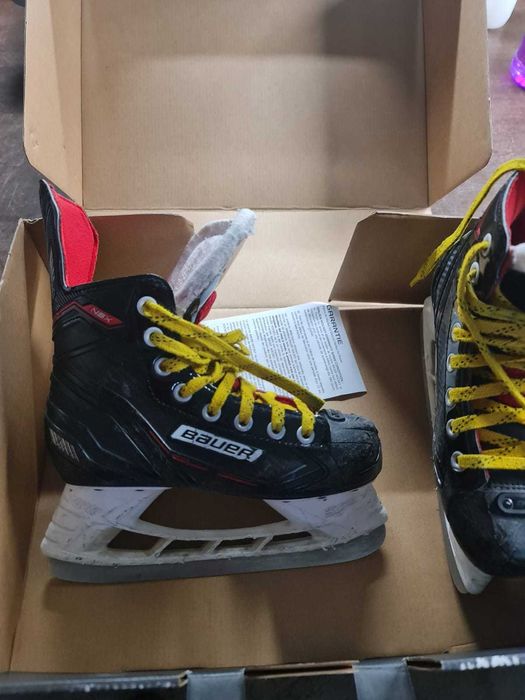 Patine hoki, hockey Bauer marime 35