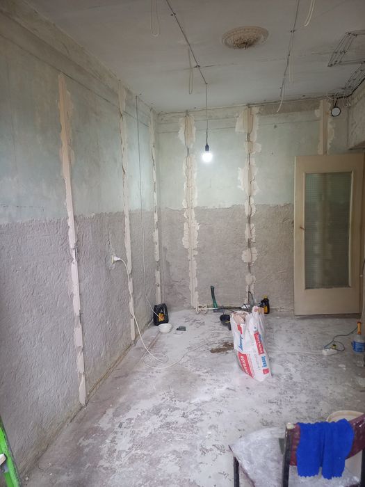 Штукатурка стен под маяк.