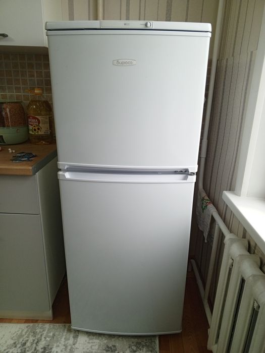 Холодильник Бирюса