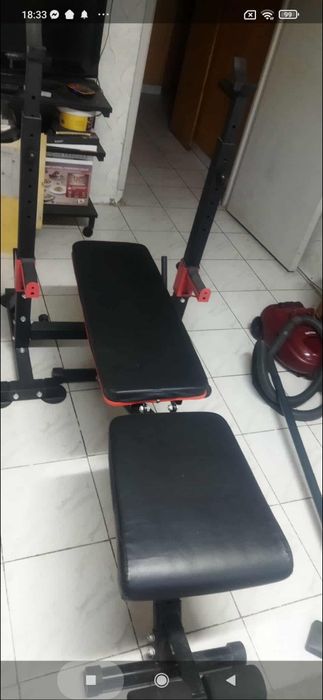 лежанка със стойка за лост