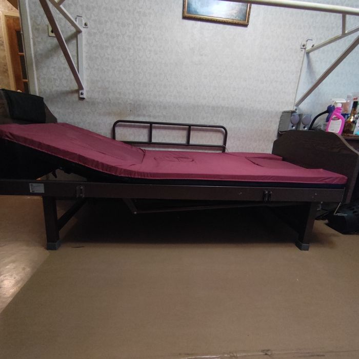 Кровать медицинская