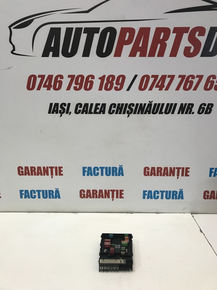 Panou sigurante relee 1.4 1.6 1.9 2.0 Golf 5 Touran Leon 1P Jetta A3