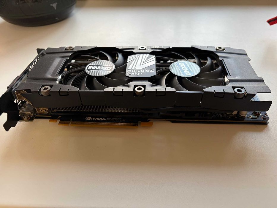 GTX 1080 Ti 11GB Inno3D iChill Herculez Design