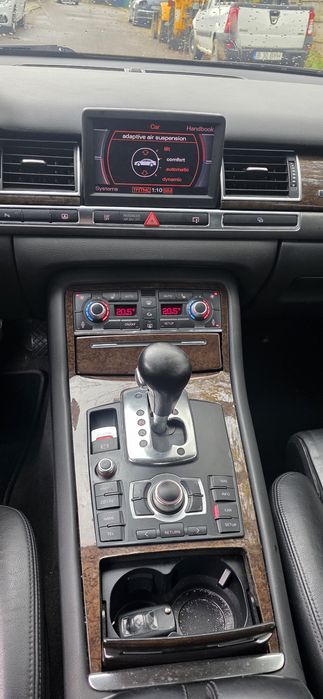 Vand /schimb Audi a8 3.0d 2005