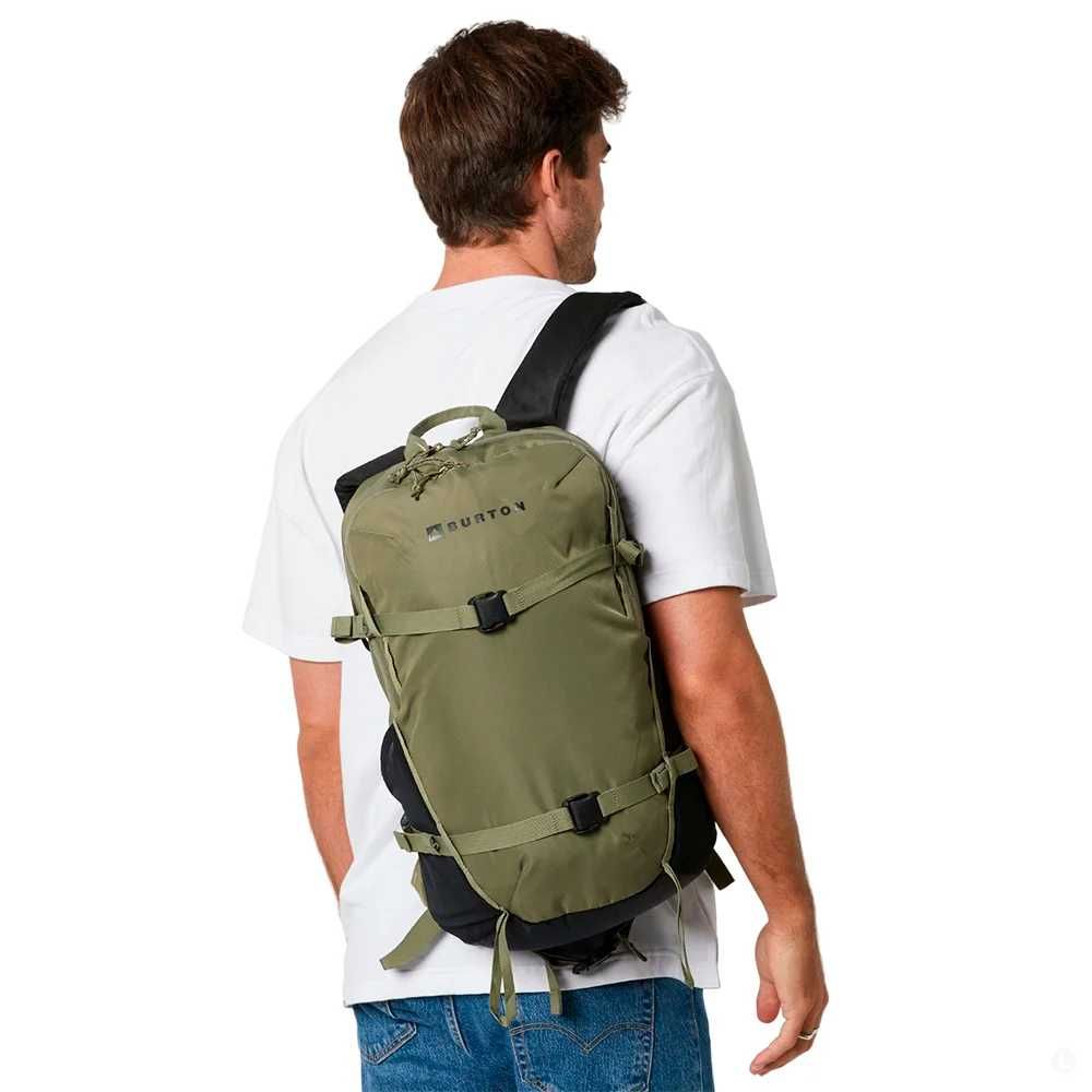 Скидка 10%  Лыжебордный  рюкзак Burton Day Hiker 2.0 22L