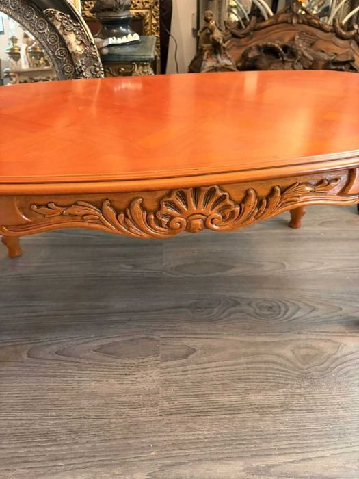 masuta veche din lemn,