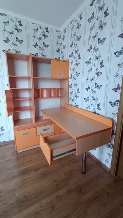 Стол письменный детский
