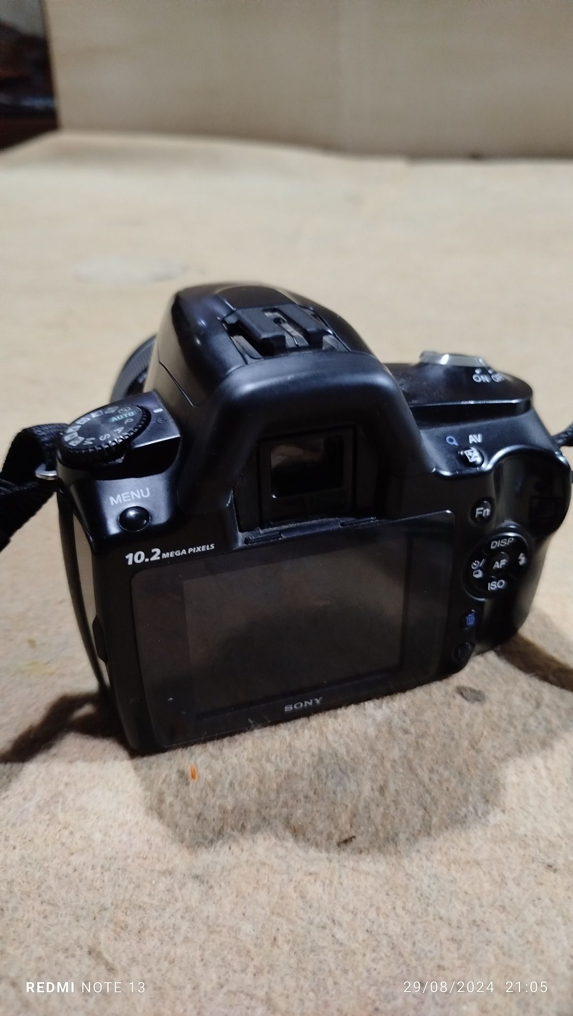 Fotoparat holati yaxshi  xotira kartasi 2 gb
