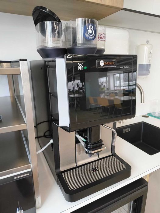 Кафе Машина "Томеко"