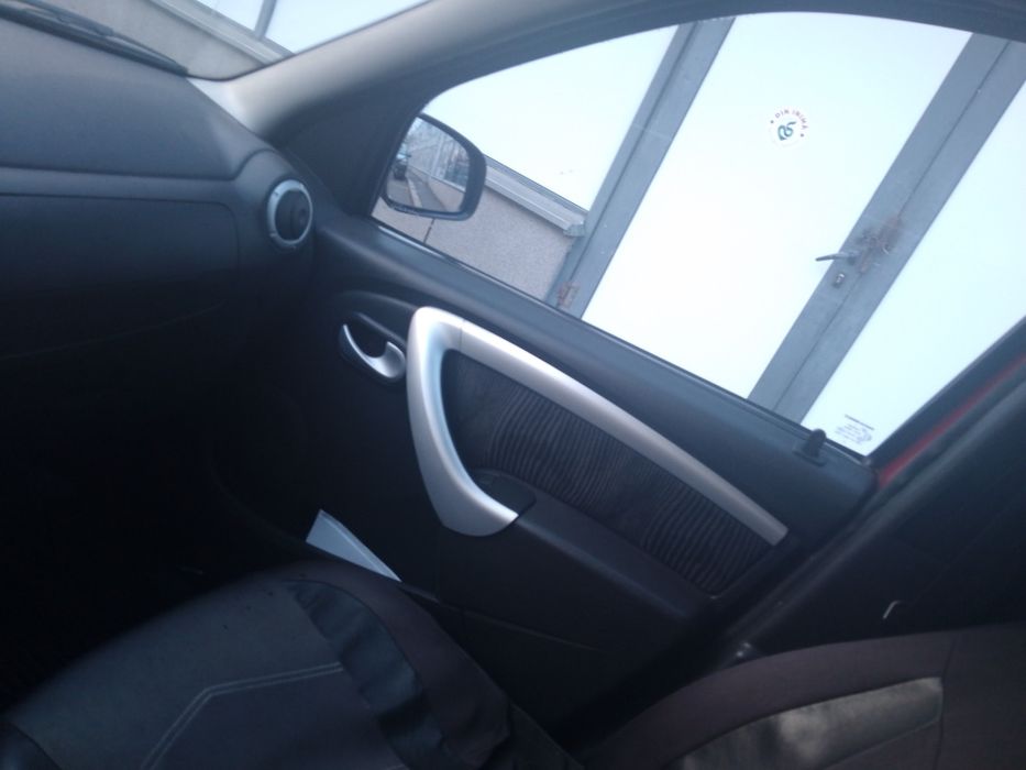 Vând Dacia Logan 2010 gpl