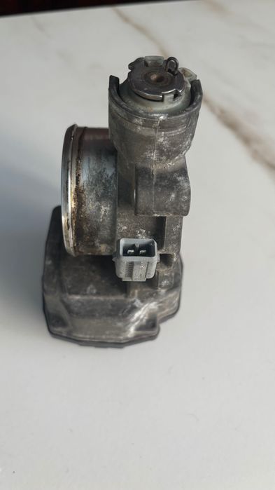 Vand clapeta accelerație Peugeot 307cc 2.0 benzina