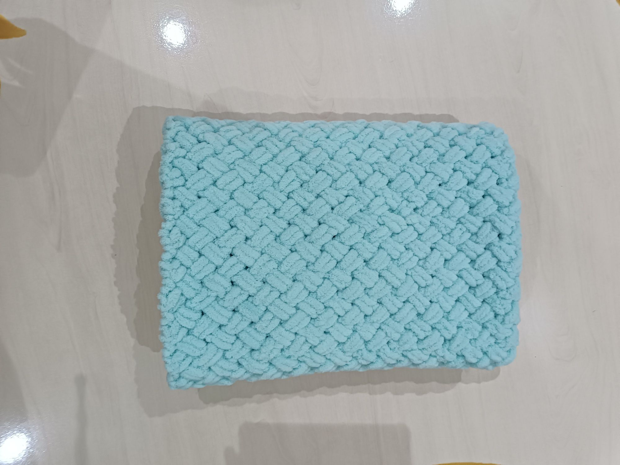 Bolalar yopinchigi xar xil turdagi razmerli bor