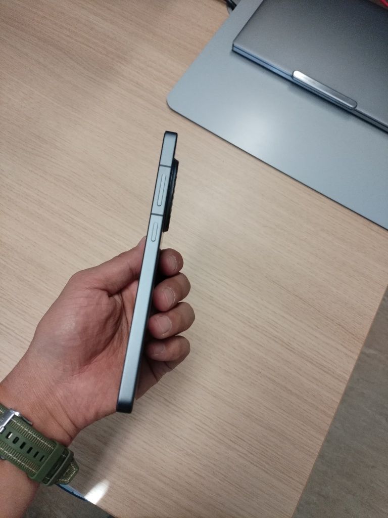 Обмен Oneplus 13R 12/256