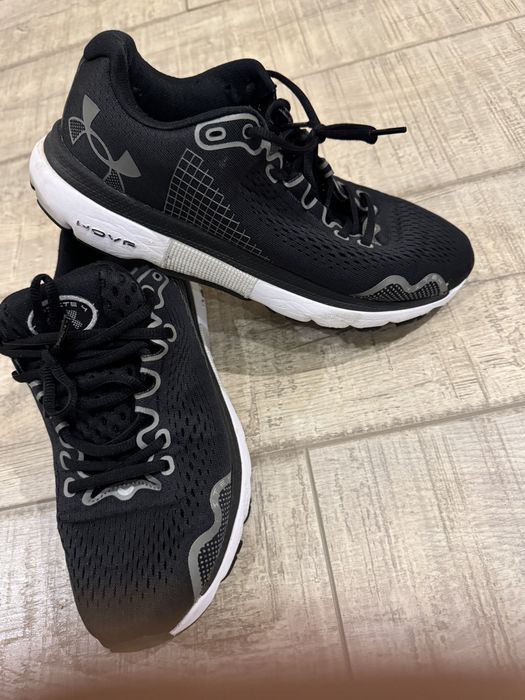 Pantofi sport under armour