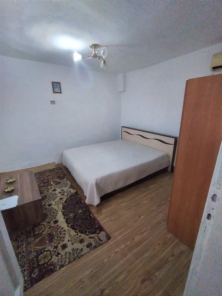 Продава се Етаж от къща в Варна, Цветен квартал - 55 кв.м за 5 €/кв.м - Снимка #3