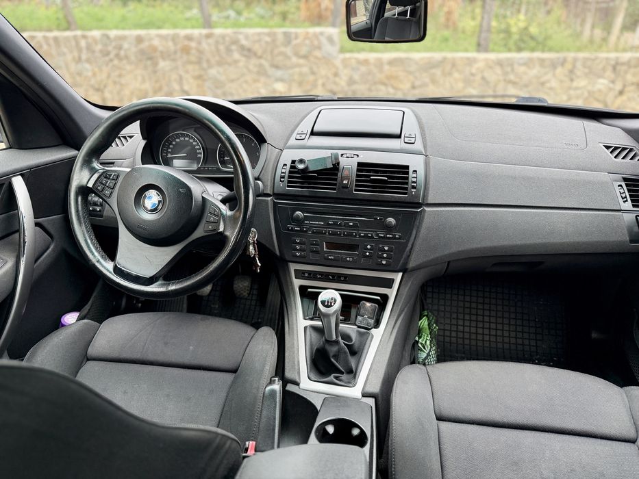 Bmw X3 E83 2.0D 150 CP 4X4 manual 6 trepte navigatie scaune sport
