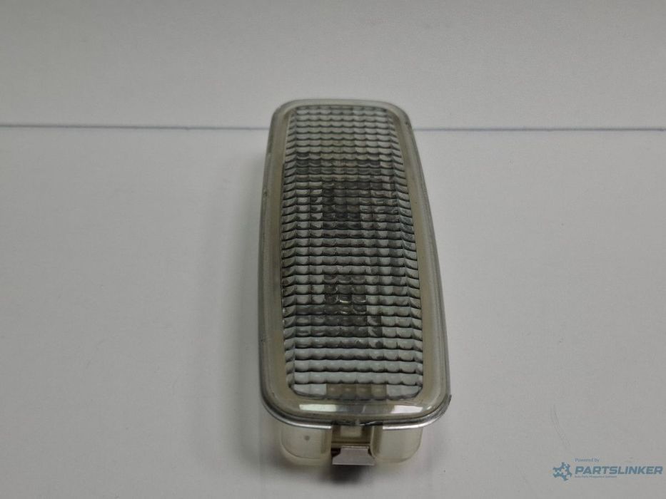 Lampa interior AUDI A6 II 4B2, 4B4, C5 1997 - 2005 2.5 TDI AKE, BAU, BDH, BND 8L0947105A
