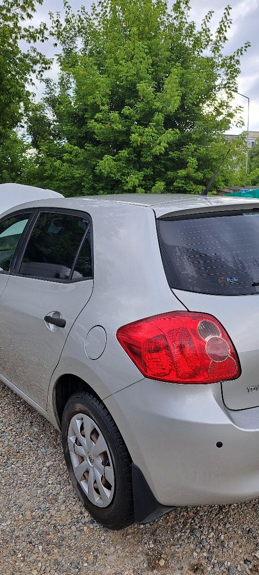 Toyota Auris an 2010