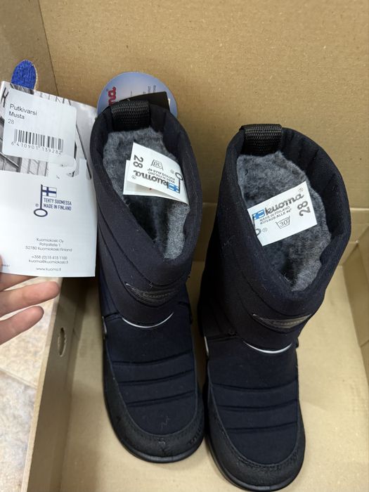 Продам новые зимние валенки Kuoma
