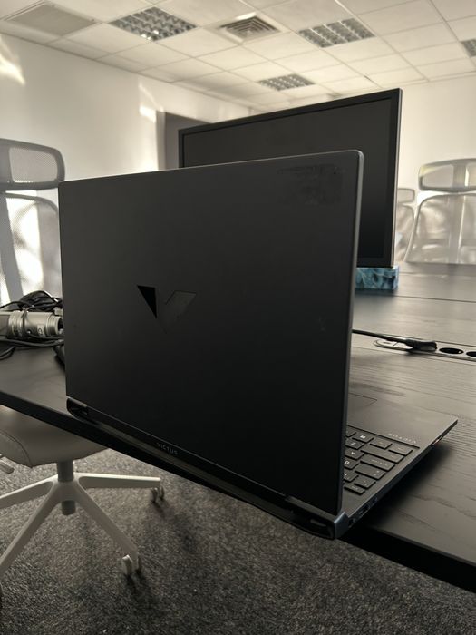 Laptop Gaming Victus I7, RTX 3050, 16GB RAM, 1TB SSD