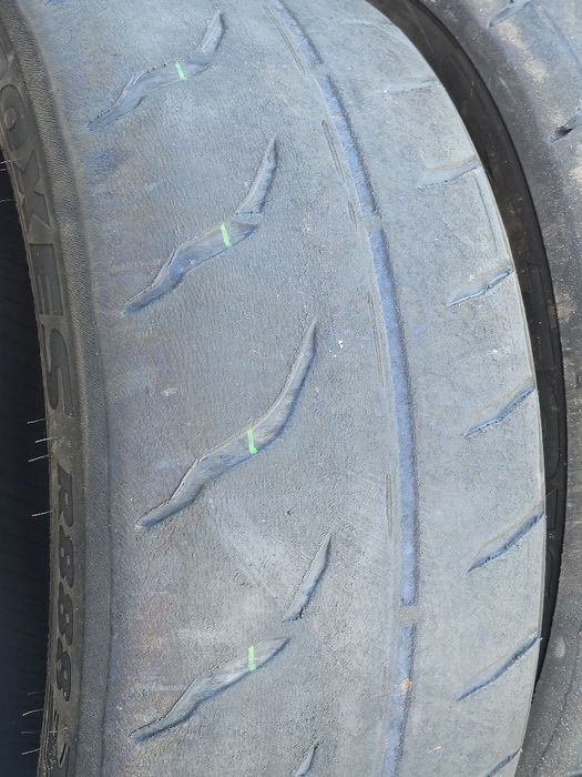 225 45 17 TOYO R888 сликове