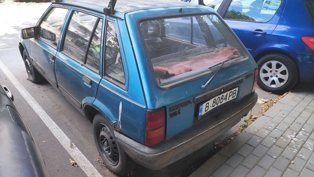 Продава се Опел Корса А 1.2i 1993