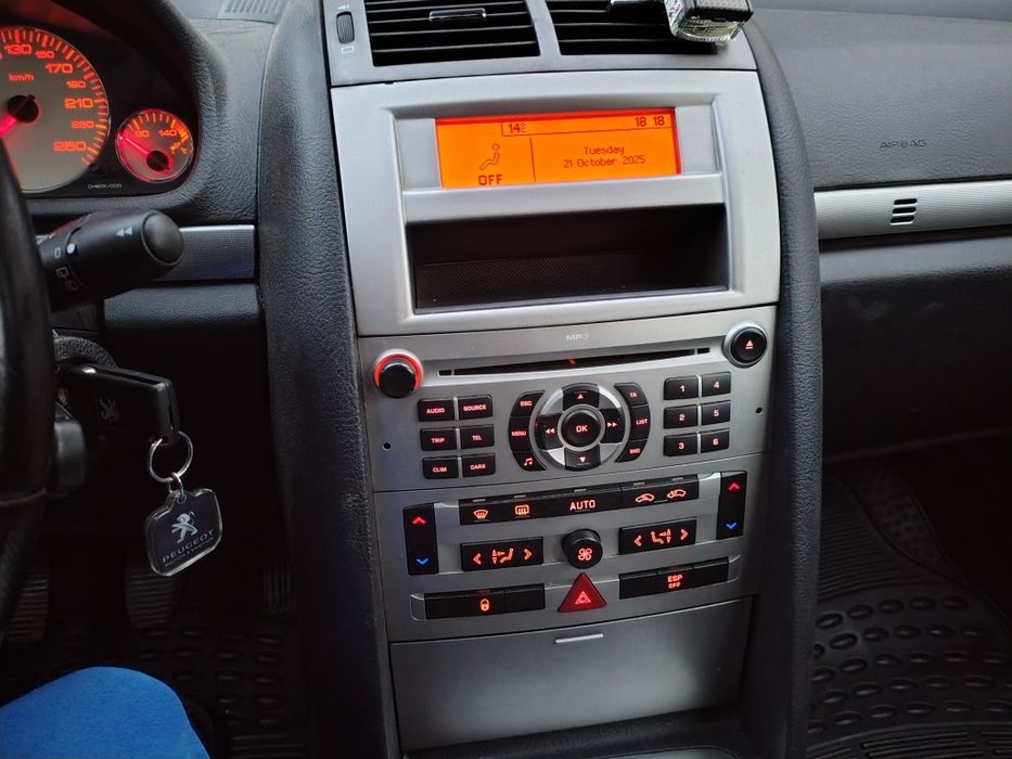 Vând Peugeot 407
