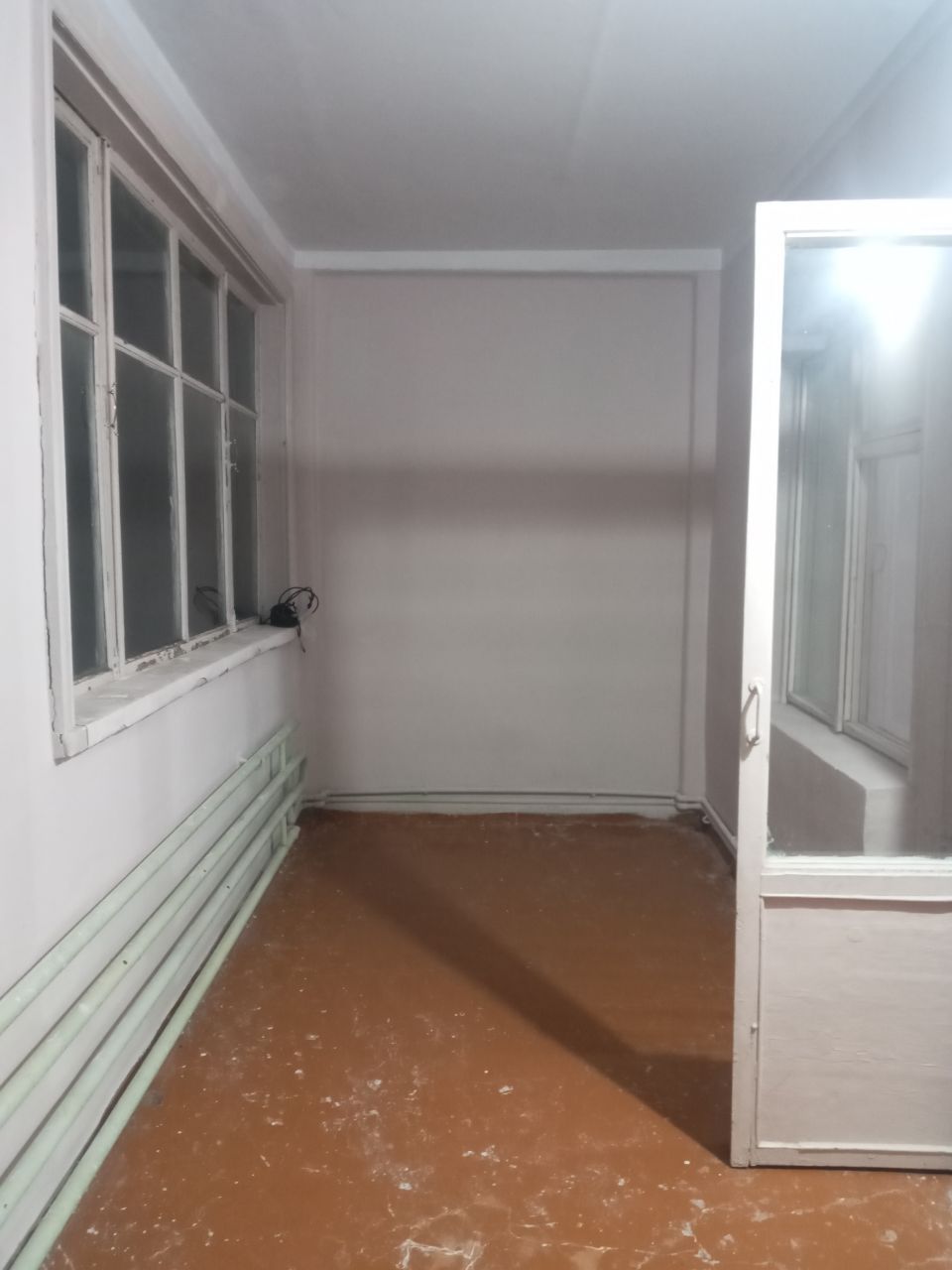 Срочно продам 2 комнатную квартира
