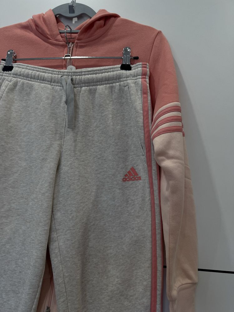 Спортен комплект Adidas