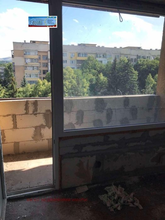 Продава 3-стаен гр. Перник, кв. Мошино - 89 м²