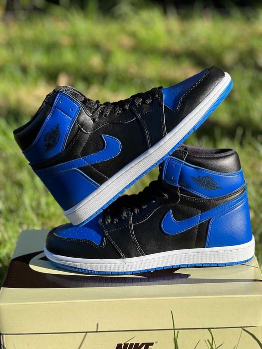 Adidasi Air Jordan 1high royal produs nou