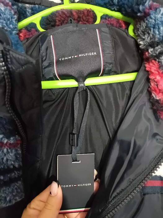 Зимно яке на Tommy Hilfiger