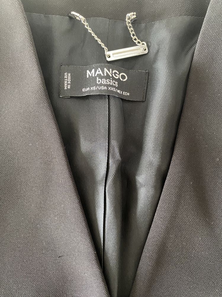 Пиджак Mango новый 7000 тг