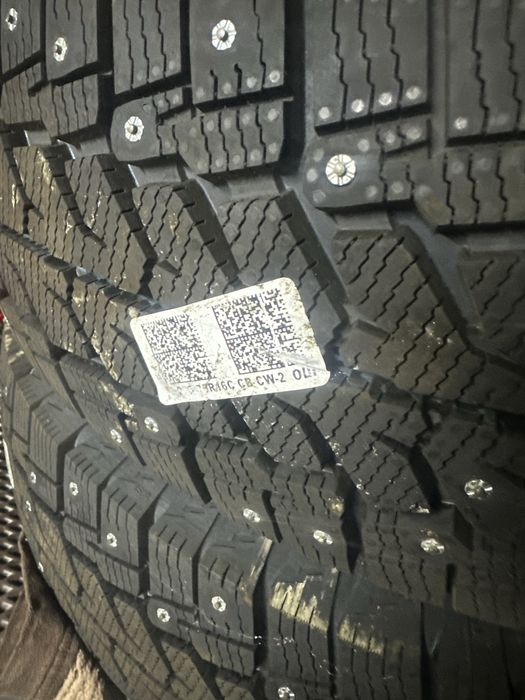 Продам шины зимние 205/75 R16C