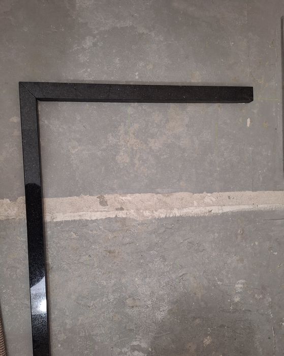 Vând bară granit .