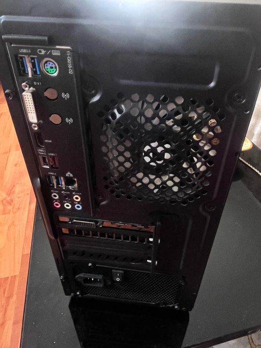 Oferta PC Gaming RTX 2060 OC 6gb + i5 8600k 32Gb ram + 2 Monitoare