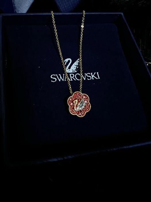 Колие  Swarovski.