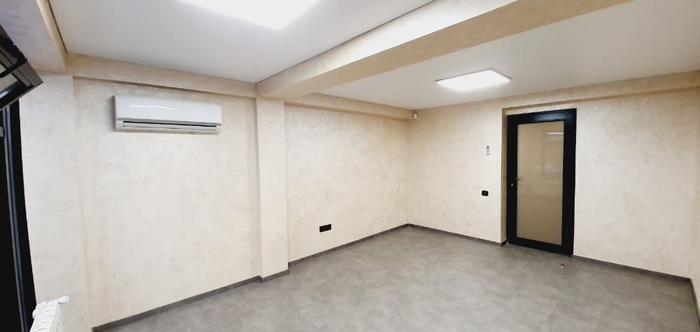 Birou de inchiriat-Et.1-Strada Brailei-Vis-a-vis de ING-Aprox.20m2