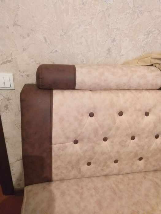 Продаю кухне уголок Почти новый