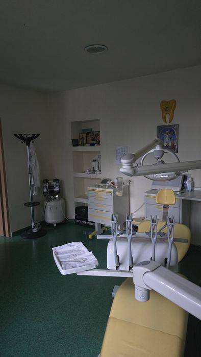 Închiriez Cabinet stomatologic pe TOATA LUNA