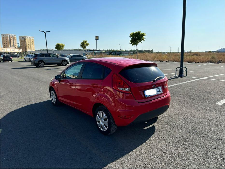 Ford Fiesta Model 2015 1,2 Benzina Usor Avariat / Lovit