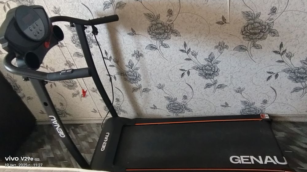 Беговая дорожка "Genau"
