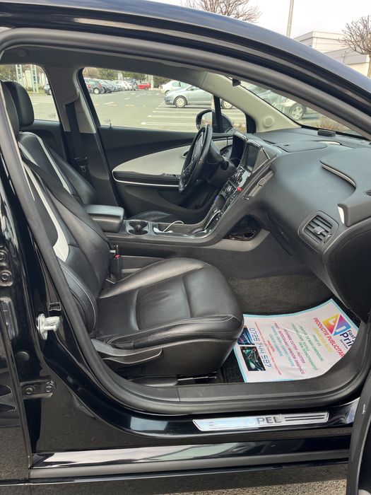 Opel Ampera Plug-In Hybrid 2012