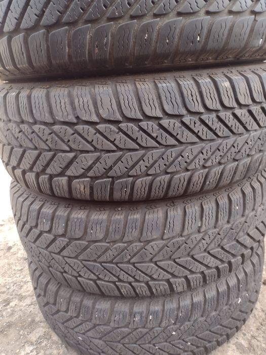 Зимни 4бр.185/70/14 Кели дот2121