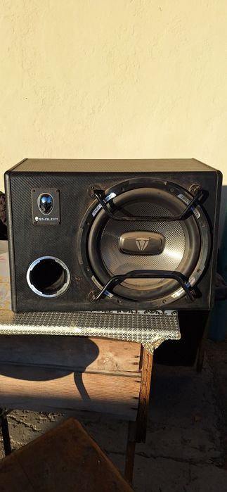 Продам сабвуфер играете хорошо новый покупал два месяца назад