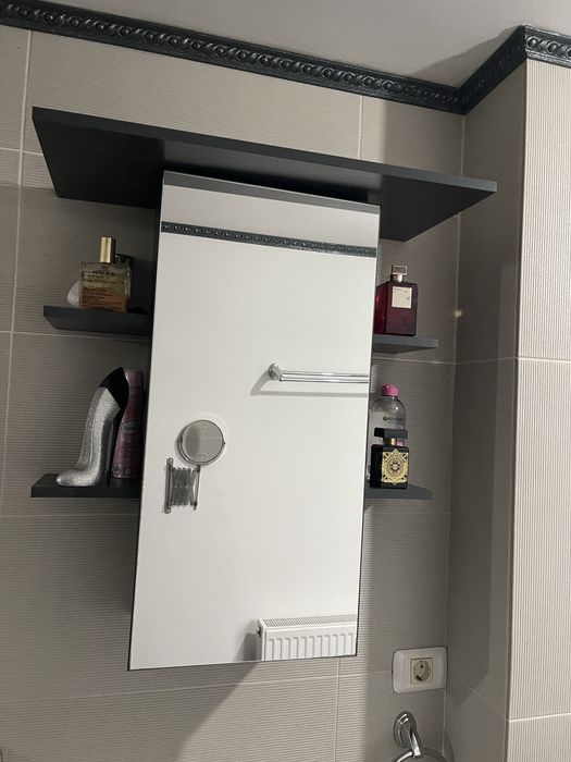 Mobila completa de baie + lavoar/baterie