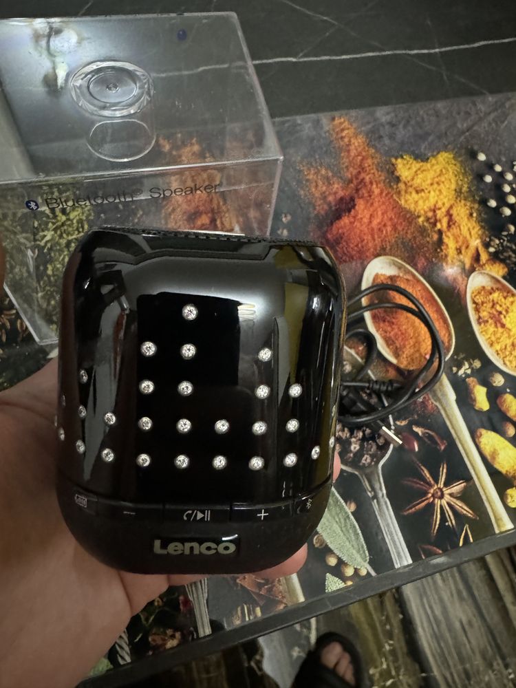 Difuzor Lenco Portabil - SWAROVSKI