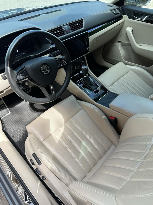 Skoda Superb Laurin & Klement DSG7 190hp